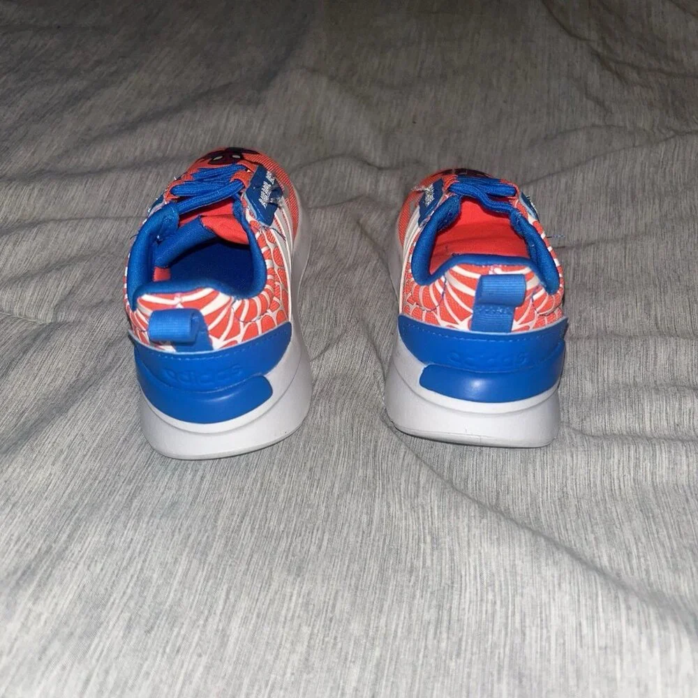 adidas Racer Spiderman Superhero Marvel Comics Low Top Casual Shoes Size 6